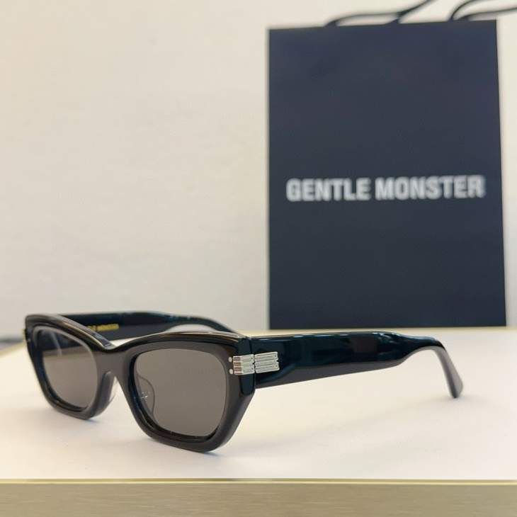 Picture of Gentle Monster Sunglasses _SKUfw60570798fw